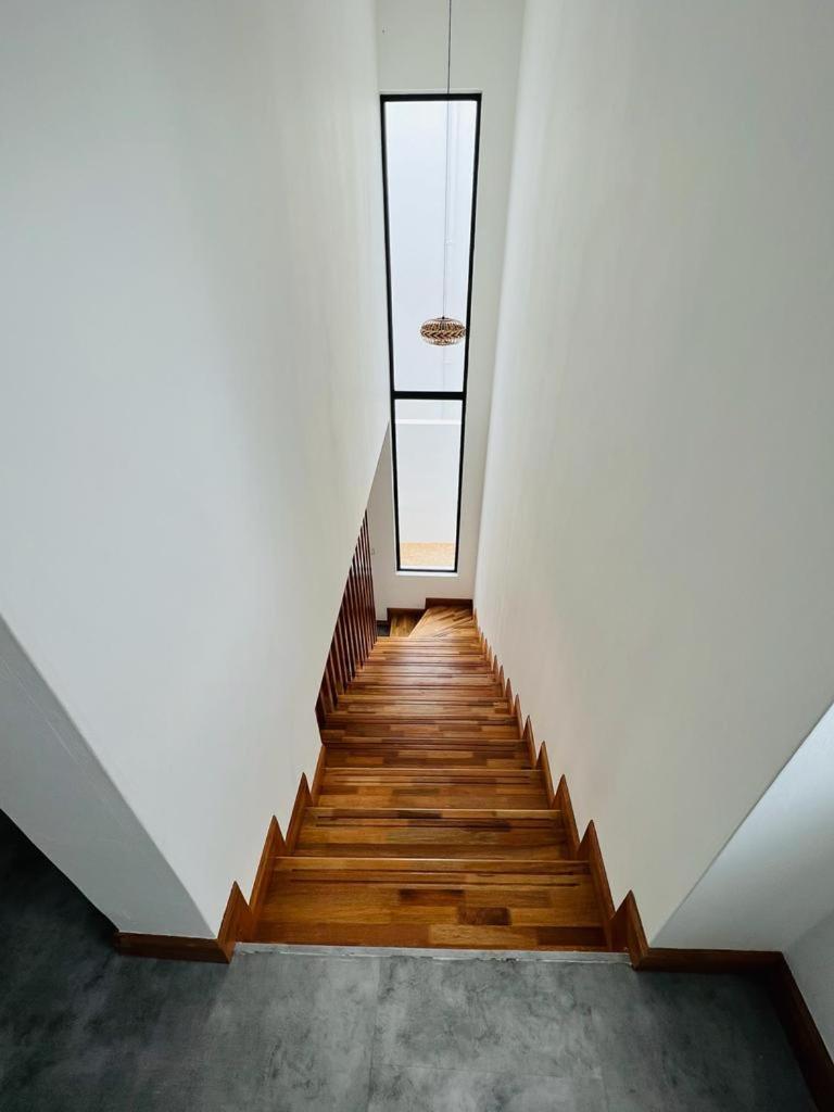 אלביון Into The Sun - Modern Holiday Home מראה חיצוני תמונה